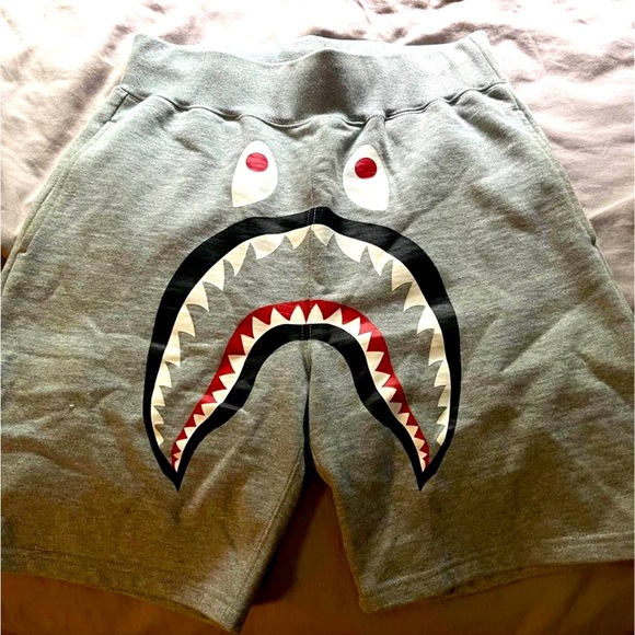 BAPE Shark Camo Back Pocket Sweat Shorts Men’s Size S - Picture 1 of 5